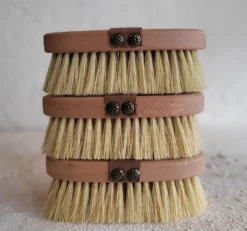 Zeero Doğal Vegan (Tampico Otu) Vücut Fırçası - Kuru Fırçalama